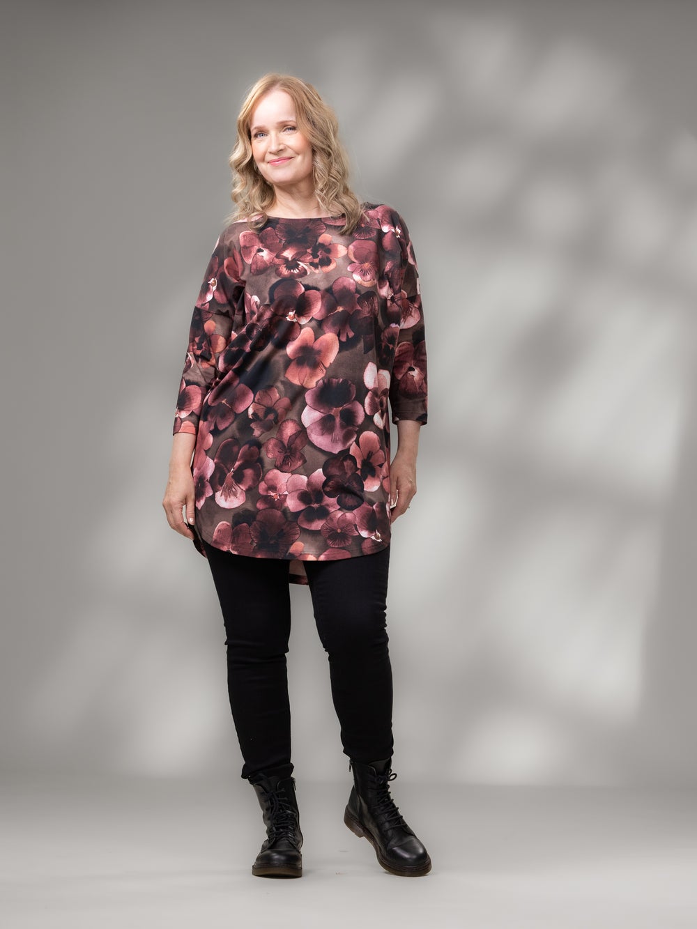 AAVAtunika (Orvokki ruskea / viini trikoo)