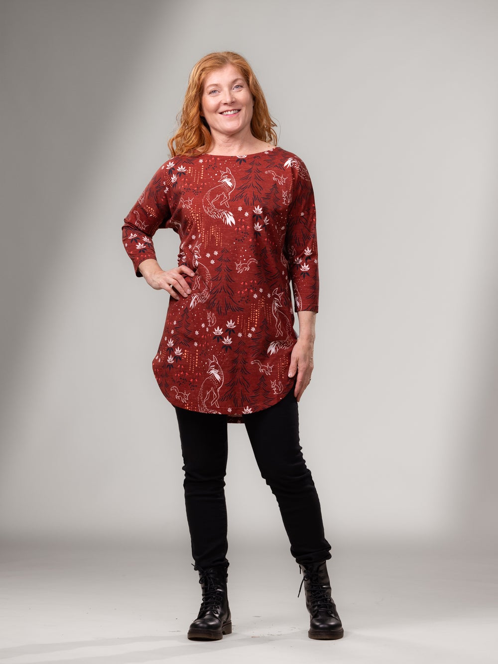 AAVAtunika (Tulikettu l&auml;mmin punainen trikoo)