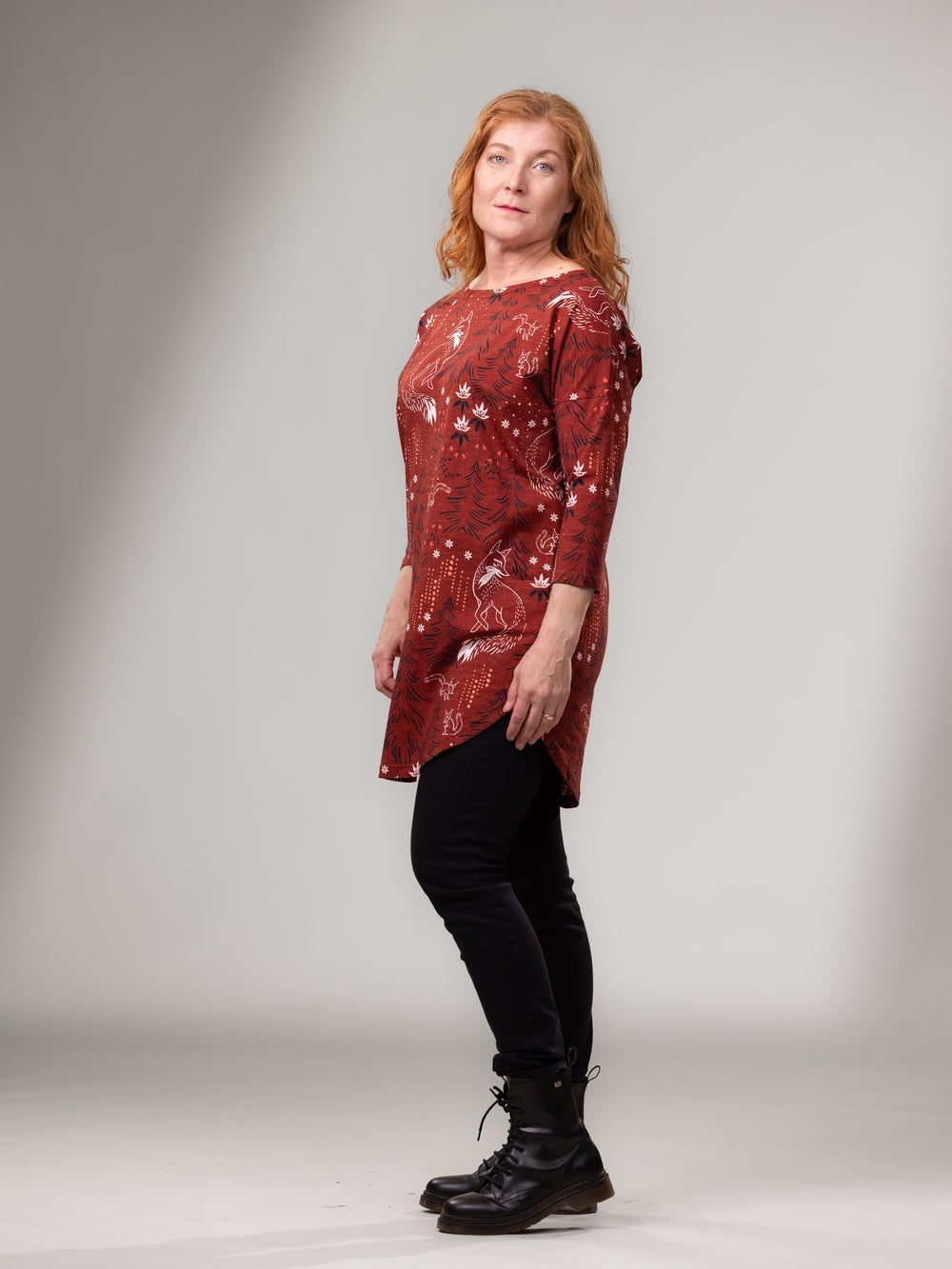 AAVAtunika (Tulikettu l&auml;mmin punainen trikoo)