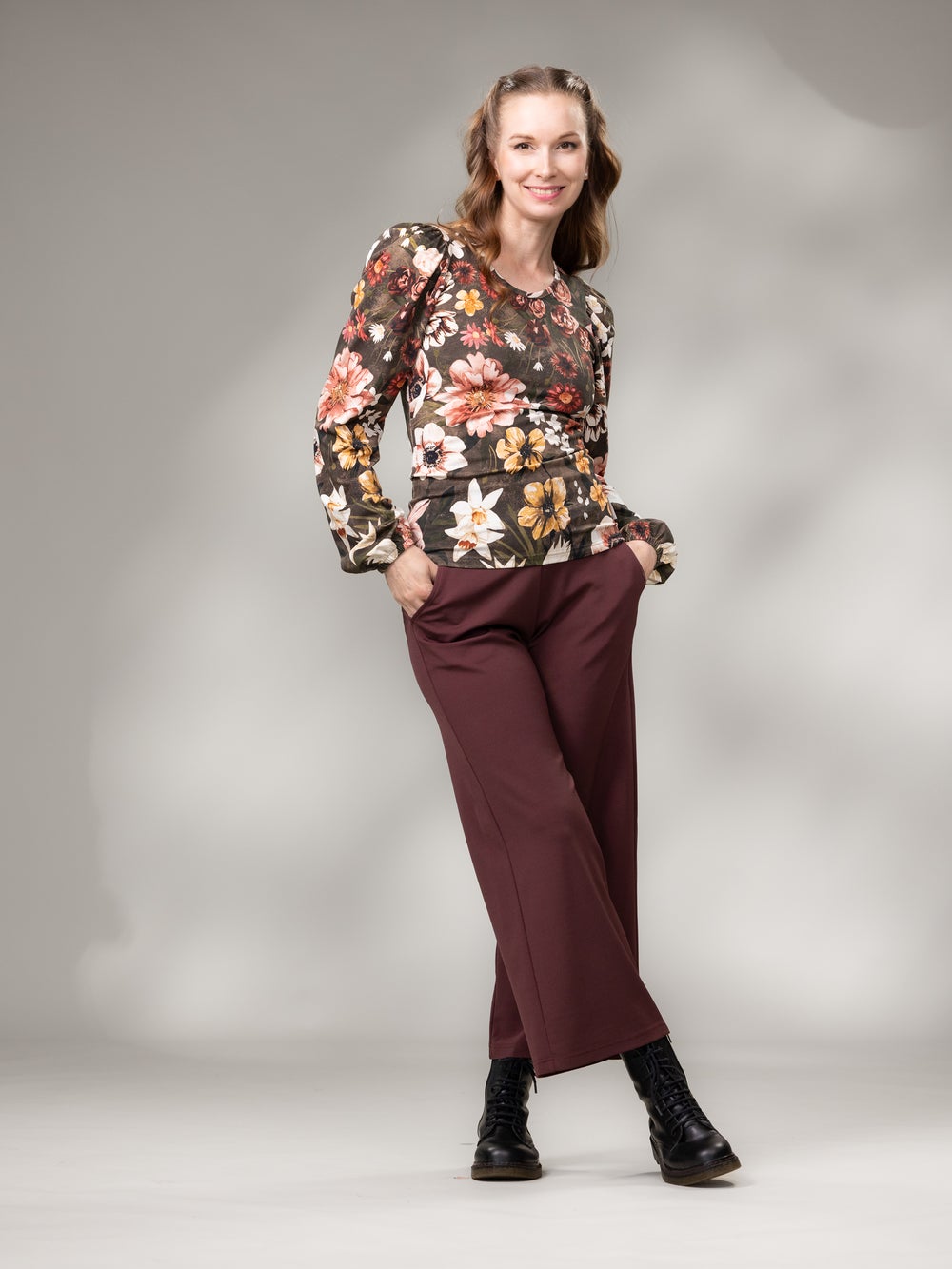 FRIDApaita (Ritarinkannus ruskea trikoo)