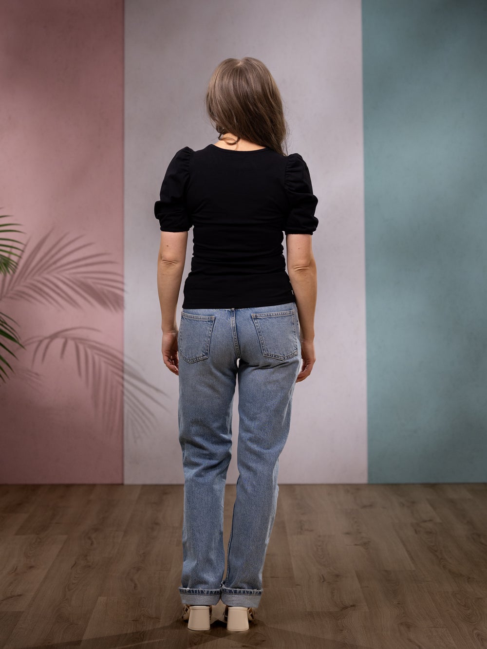 FRIDApaita lyhythiha (musta trikoo)