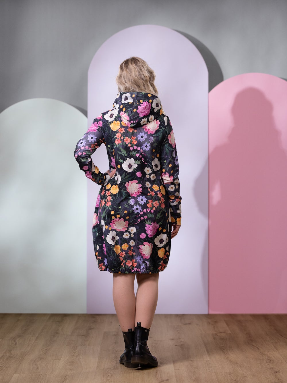 JEMMAtakki (Kuningatarkukka muste / fuksia joustocollege)