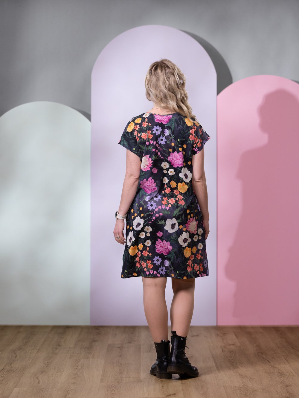 KES&Auml;mekko (Kuningatarkukka muste / fuksia trikoo)