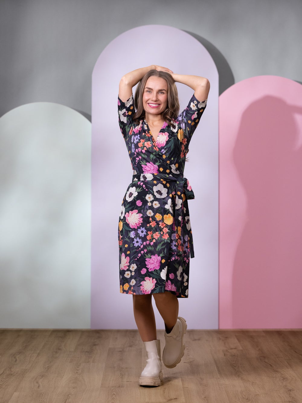 LYDIAmekko (Kuningatarkukka muste / fuksia trikoo)