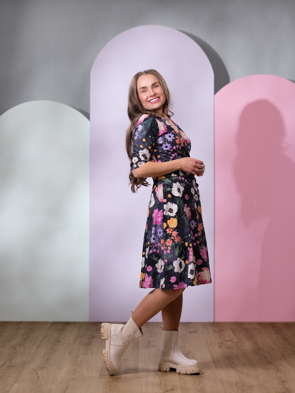 LYDIAmekko (Kuningatarkukka muste / fuksia trikoo)