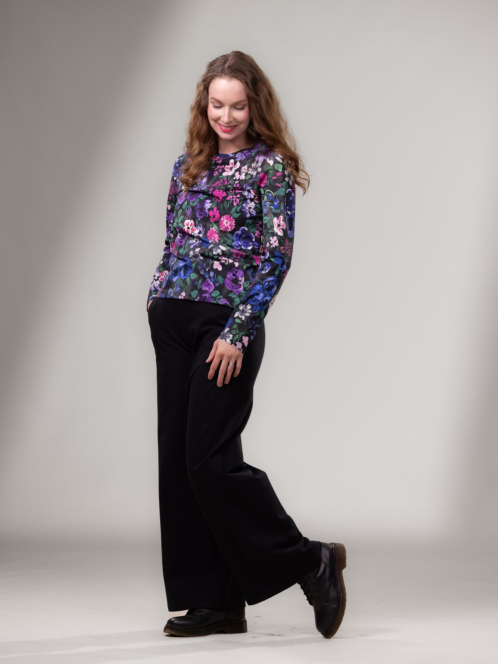 OLGApaita (Rakkaudella viile&auml; hiilenmusta / sininen / pinkki trikoo)