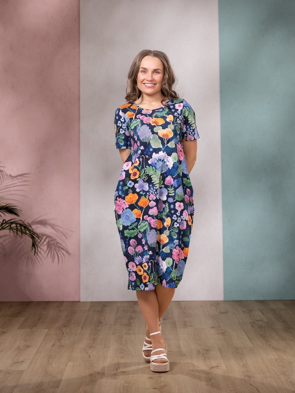 RUNOmekko lyhythiha (P&auml;iv&auml;kirja sininen trikoo)