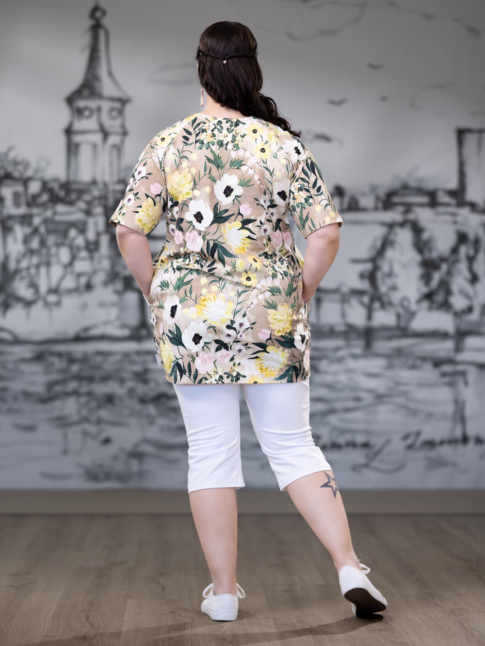 SAARAtunika lyhythiha (Kuningatarkukka keltainen / beige trikoo)