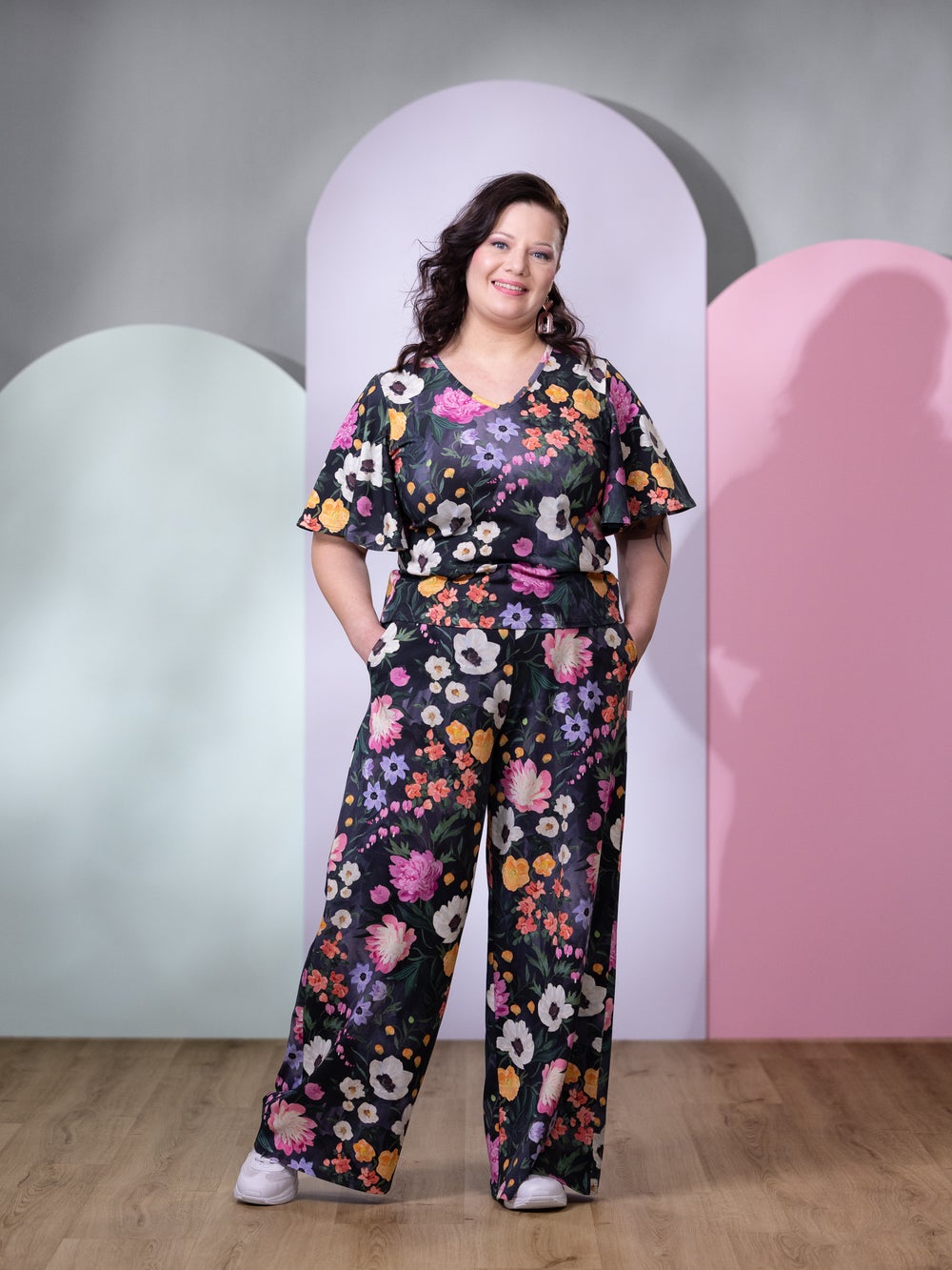 SANDRApaita (Kuningatarkukka muste / fuksia trikoo)
