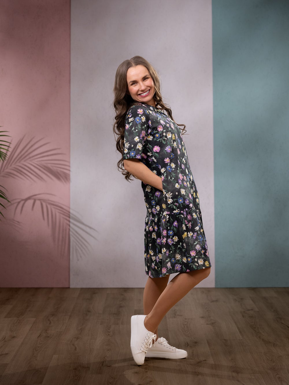 SELMAmekko lyhythiha (Kahvilassa musta / pastelli trikoo)