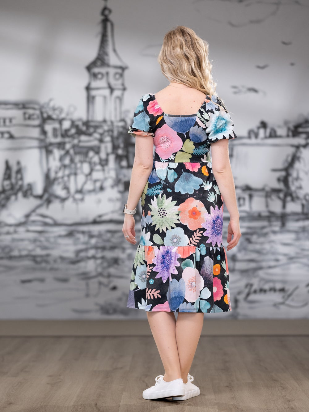 STIINAmekko (Halaus hiilenmusta / pastelli trikoo)