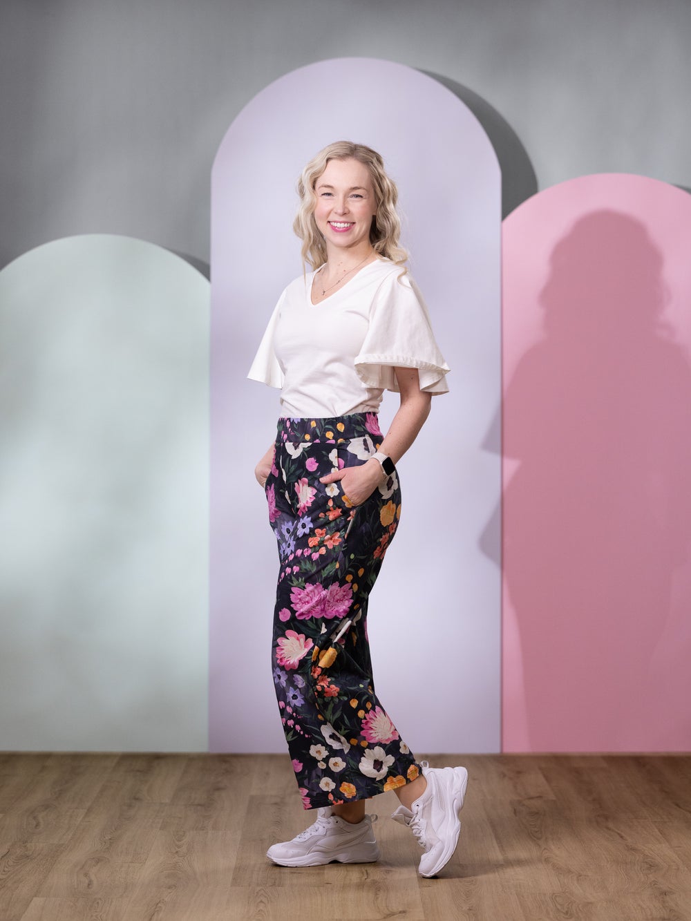 SWINGhousut (Kuningatarkukka muste / fuksia trikoo)