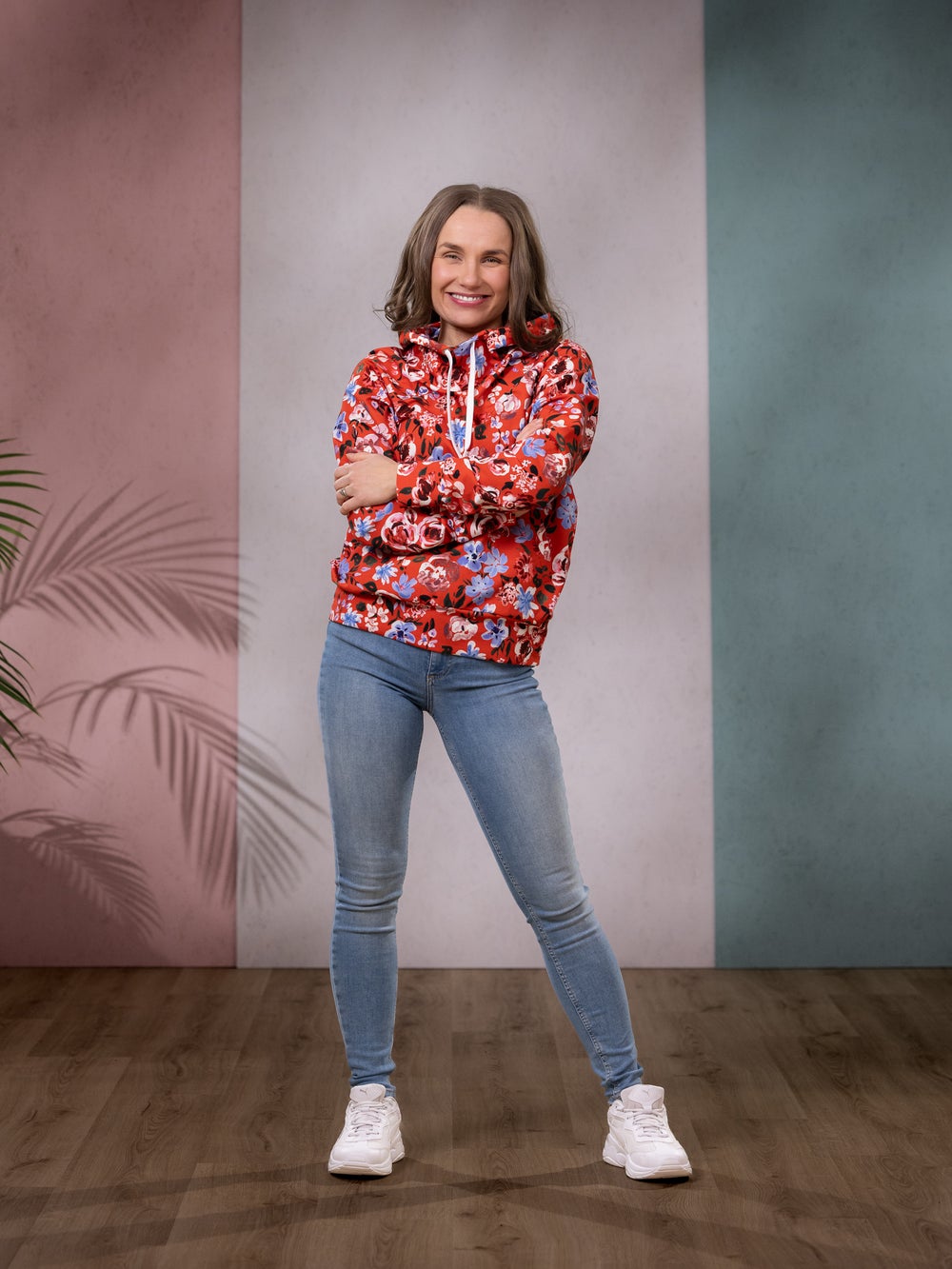 TUNDRAhuppari (Rakkaudella punainen / sininen / valkoinen joustocollege)