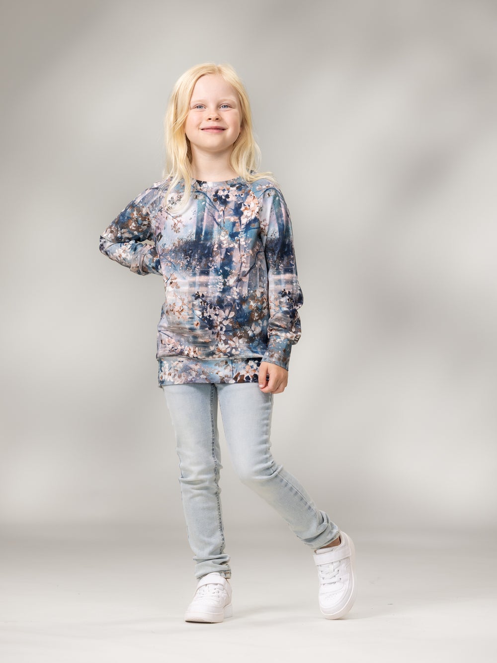 TYTTIcollari (Kirsikkapuu sininen joustocollege)