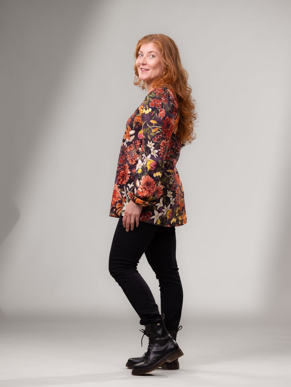 VIOLApaita (Tiikerinlilja l&auml;mmin oranssi / purppura trikoo)