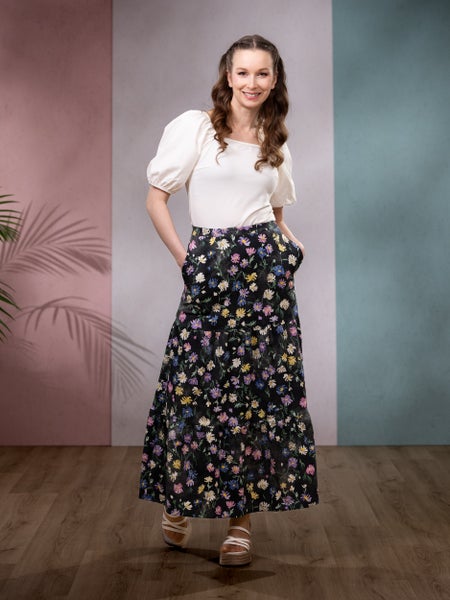 HERTTAhame (Kahvilassa musta / pastelli trikoo)